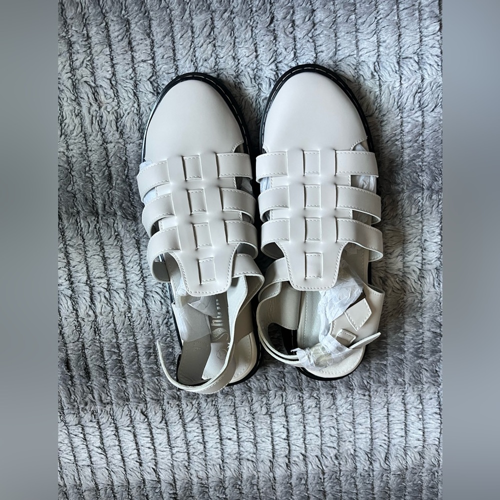 Women’s gladiator sandals